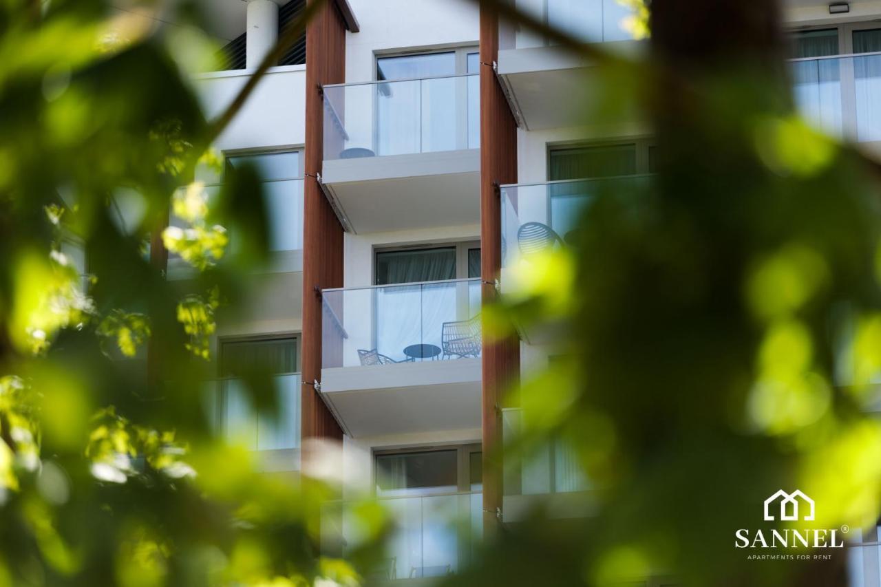 Apartament Prestige Z Dostepem Do Basenow,Strefy Saun,Jacuzzi - Pinea Apartments Pobierowo-Sannel Apartments For Rent מראה חיצוני תמונה